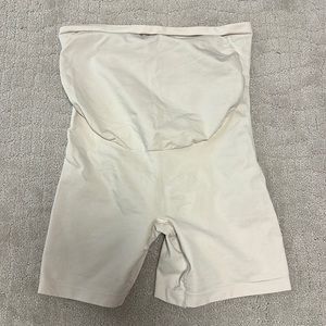 Belly Bandit Maternity shape wear size M nude